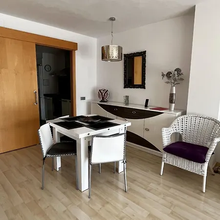Maena Cristina Appartement Roses